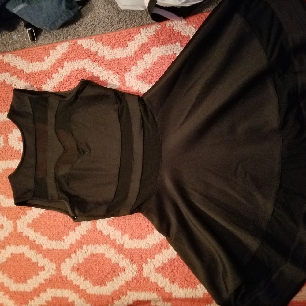 Dress - Picture 2 of 2